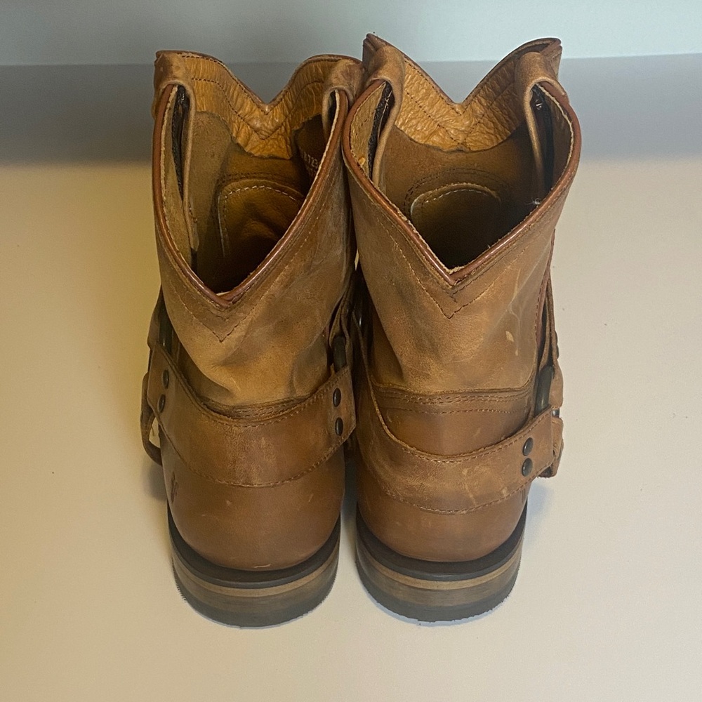 Women’s Frye leather boots Wyatt harness short boot Size 11 - Picture 3 of 11